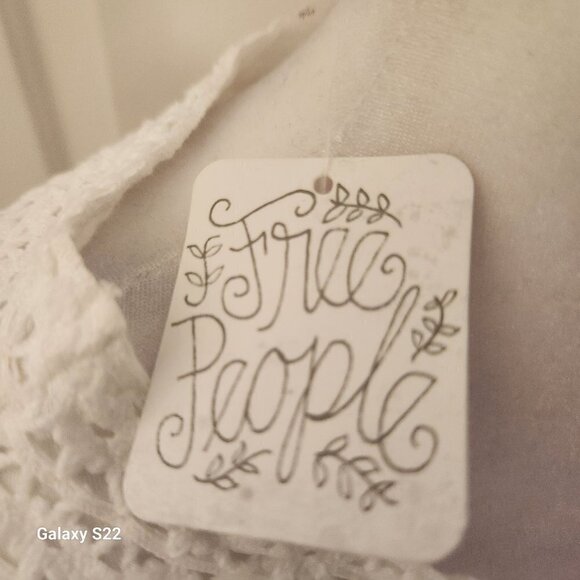 Free People White Embroidered Long Sleeve Shirt. NWT. Size Small. - Picture 4 of 12